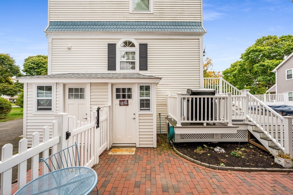 15 Perry Street Danvers, MA 01923 - Photo 7 of 41 Gallery Image 7