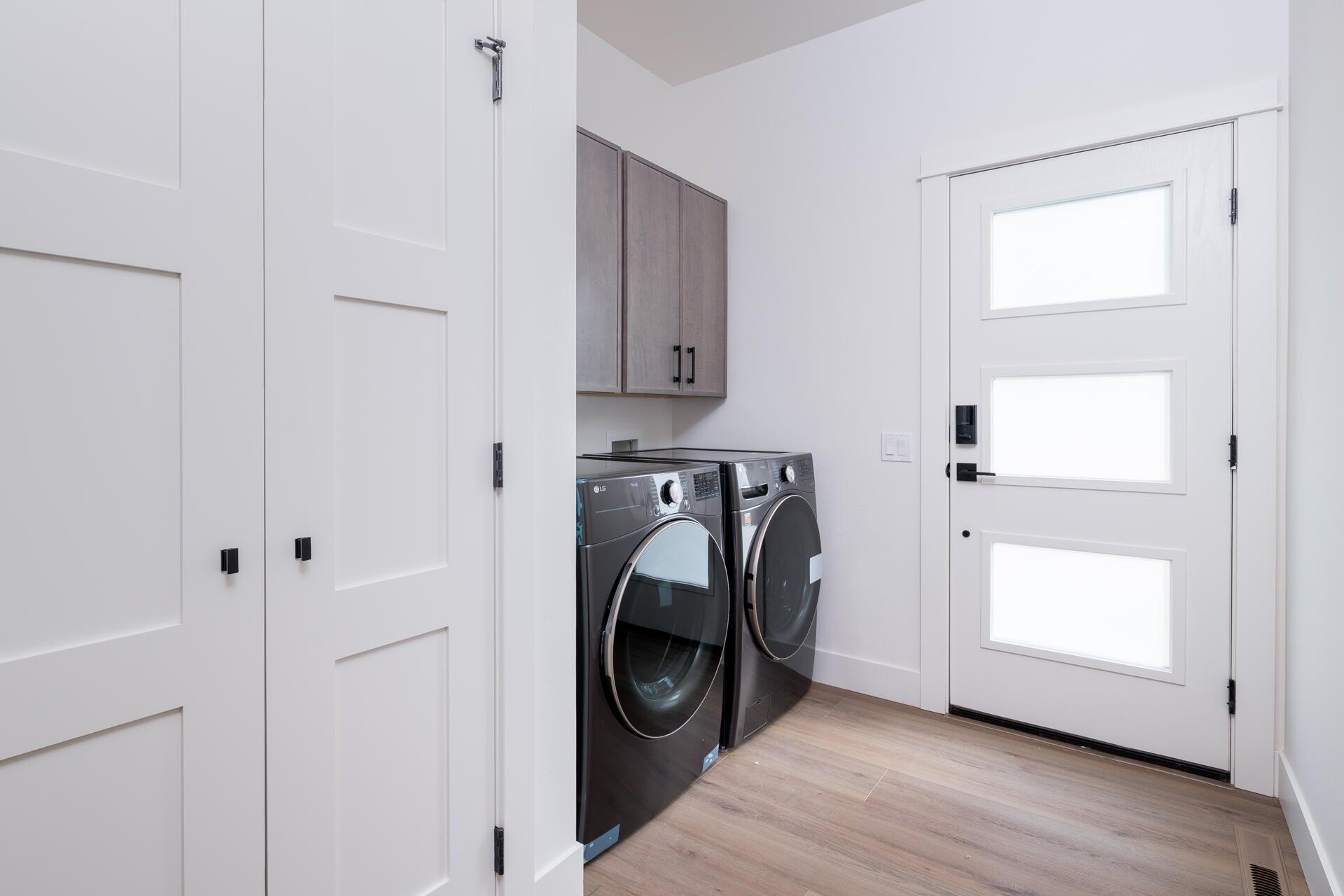 711 North 2nd Avenue Hailey, ID 83333 - Photo 15 of 16 Laundry Room
