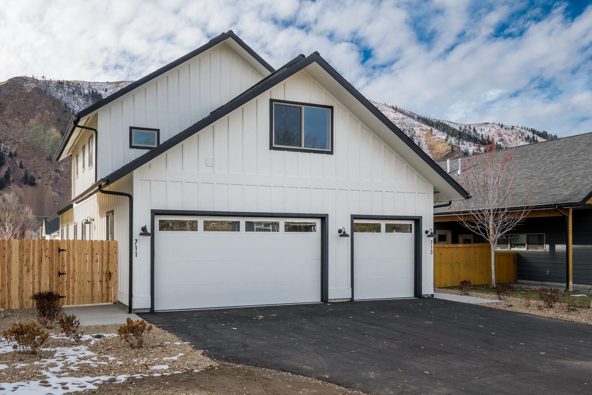 711 North 2nd Avenue Hailey, ID 83333 - Photo 16 of 16 2 Car Garage