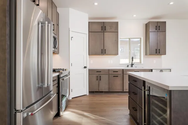 $3,800 | 711 North 2nd Avenue, Hailey, ID 83333