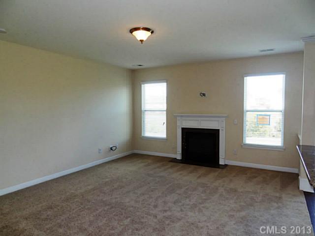 5918 Trailwater Road Charlotte, NC 28278 - Photo 5 of 16 Gallery Image 5