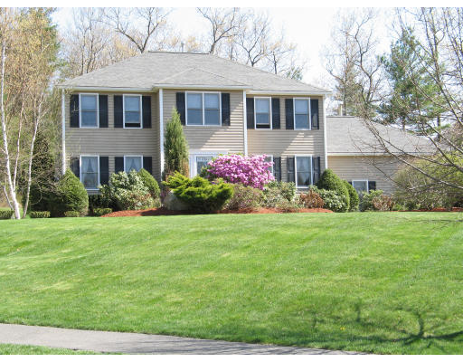 4 Pilgrim Road Mansfield, MA 02048 - Photo 2 of 10 Gallery Image 2