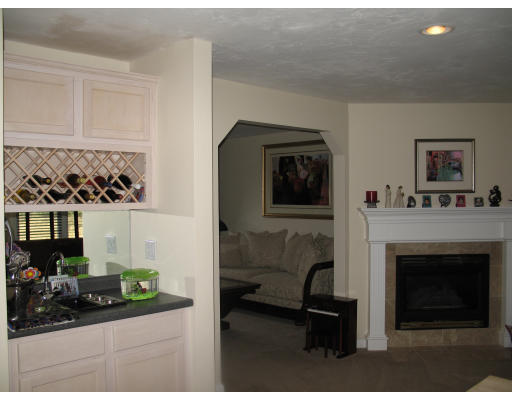 4 Pilgrim Road Mansfield, MA 02048 - Photo 8 of 10 Gallery Image 8