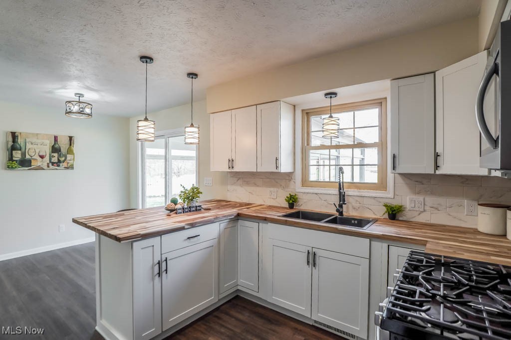 3669 Rolling Ridge Road Northeast Canton, OH 44721 - Photo 13 of 38 Gallery Image 13