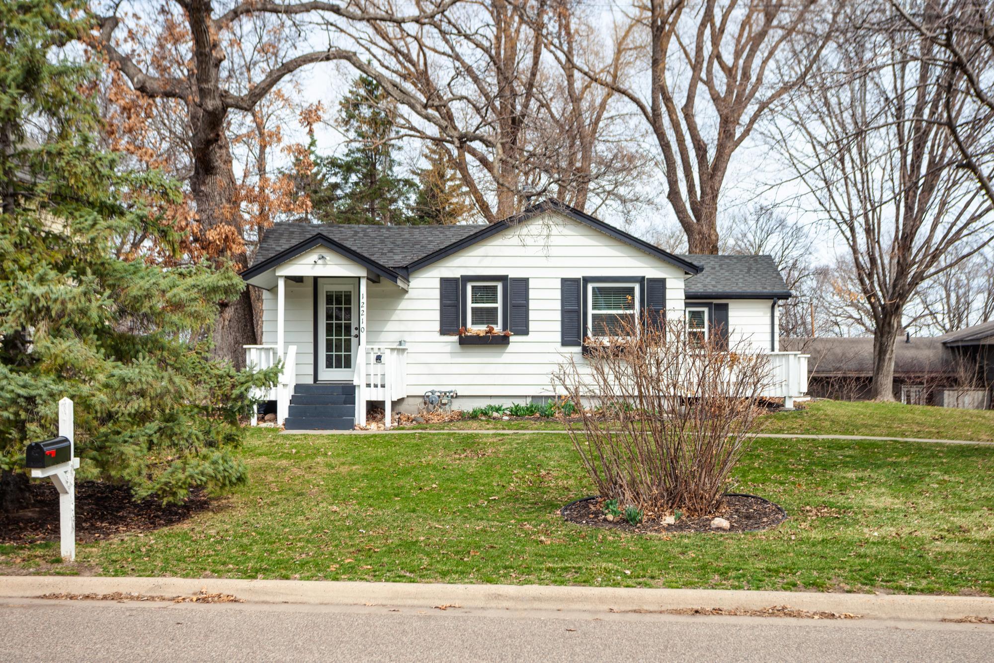 12210 28th Avenue North Minneapolis, MN 55441 - Photo 1 of 29