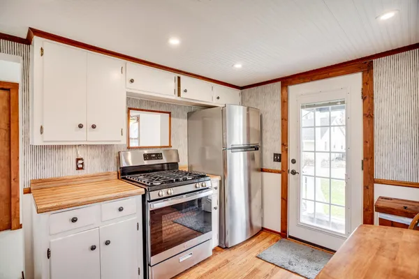 $335,000 | 12210 28th Avenue North, Plymouth, MN 55441