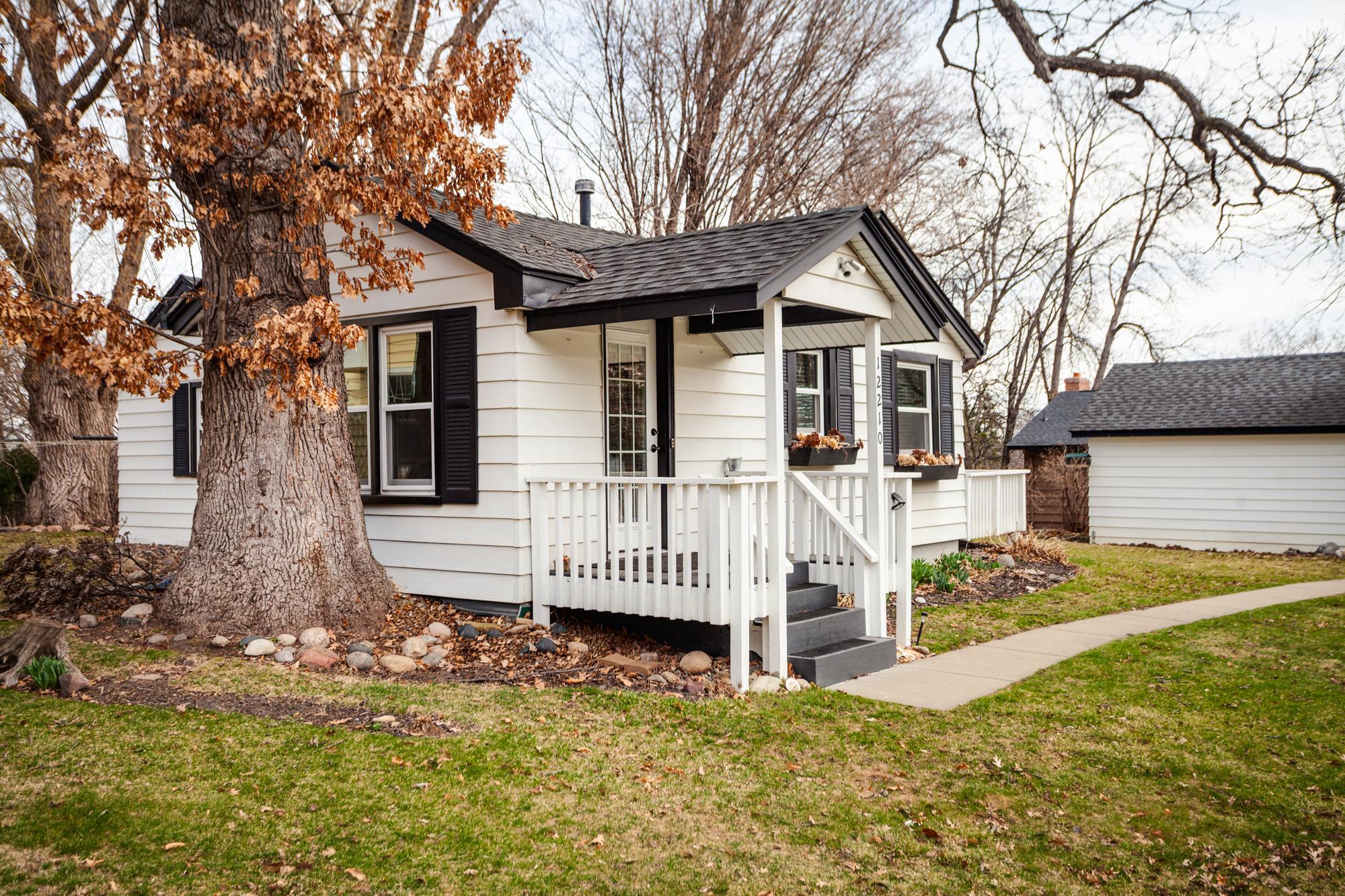 12210 28th Avenue North Minneapolis, MN 55441 - Photo 24 of 29