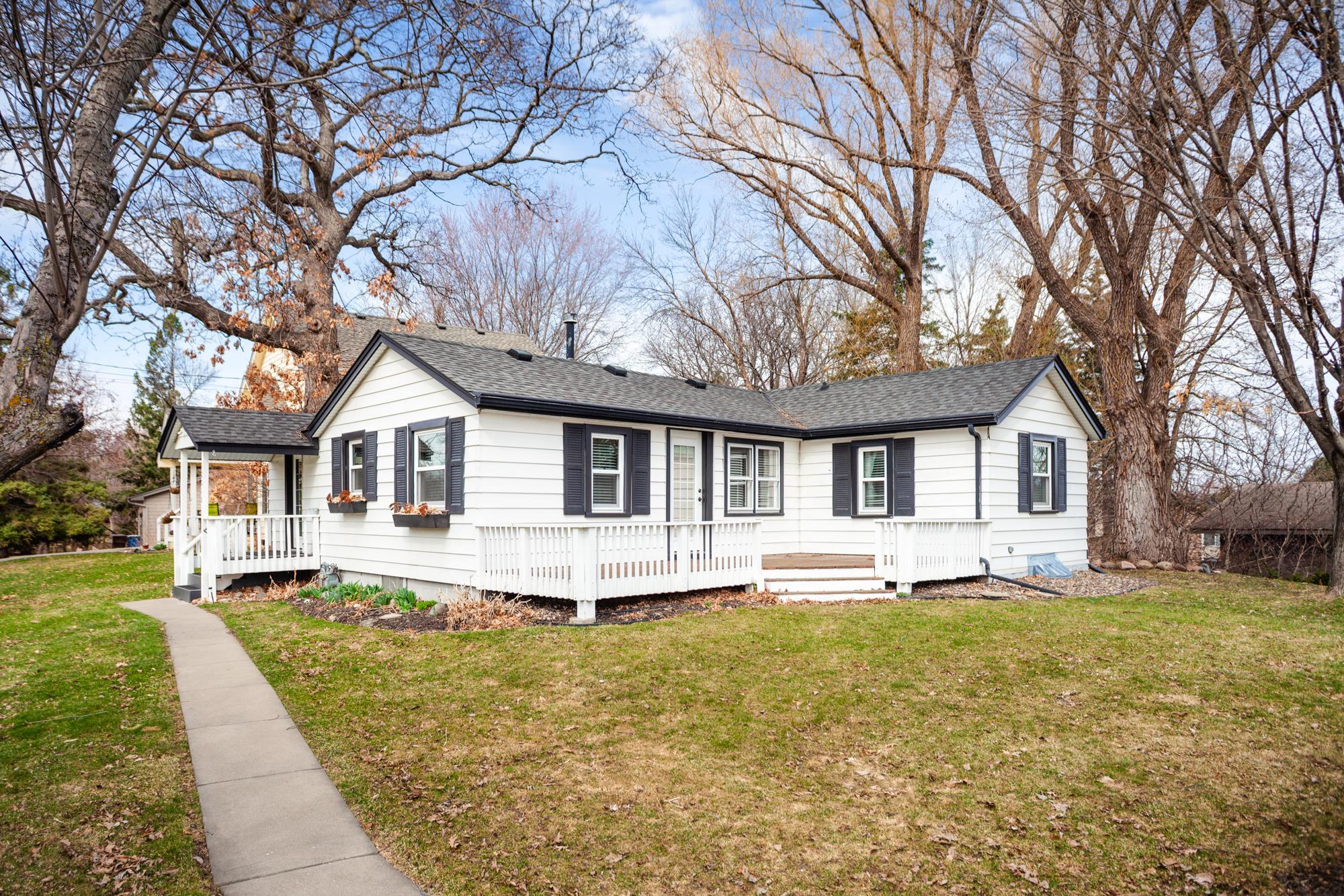 12210 28th Avenue North Minneapolis, MN 55441 - Photo 3 of 29