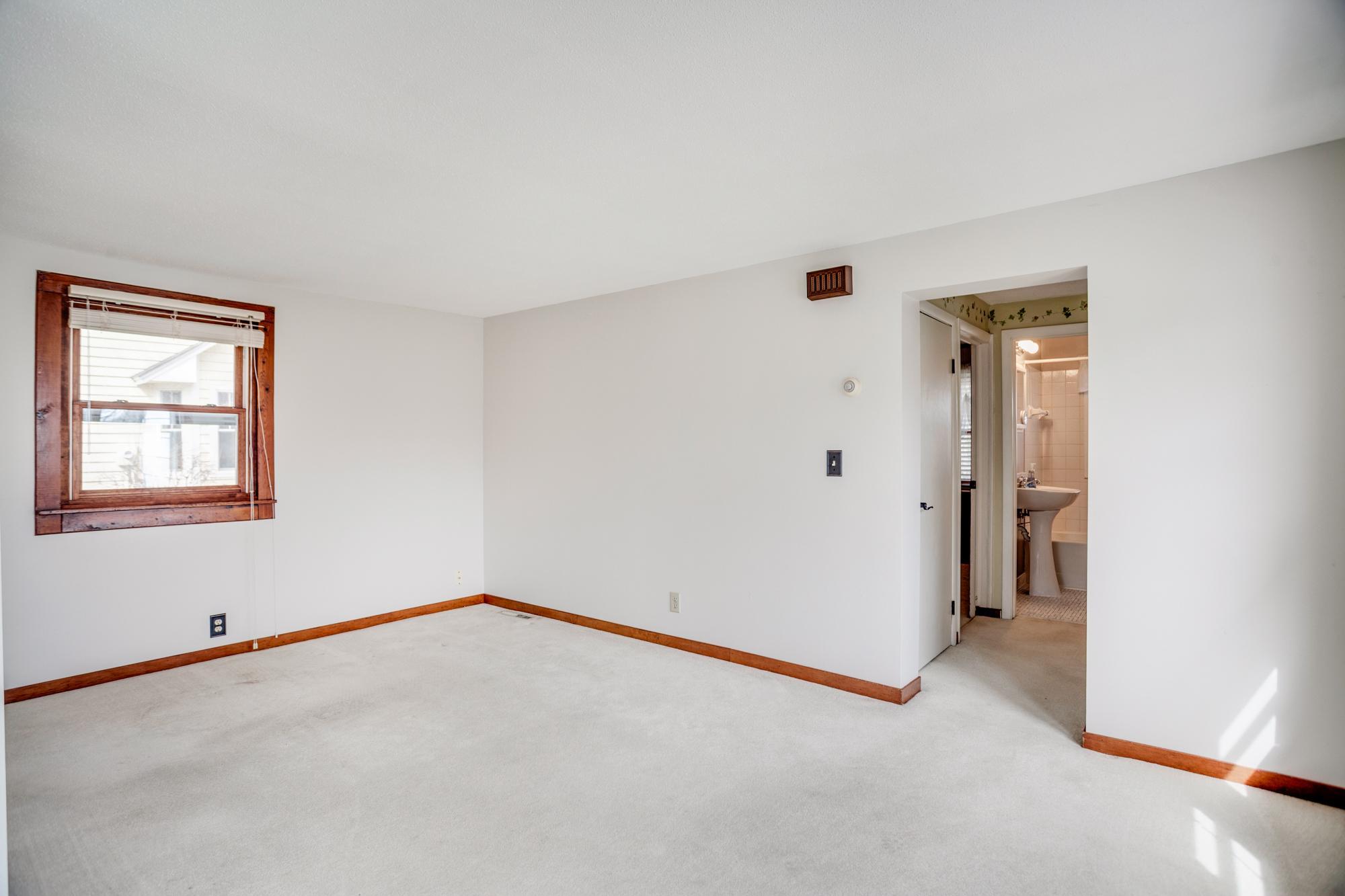 12210 28th Avenue North Minneapolis, MN 55441 - Photo 8 of 29