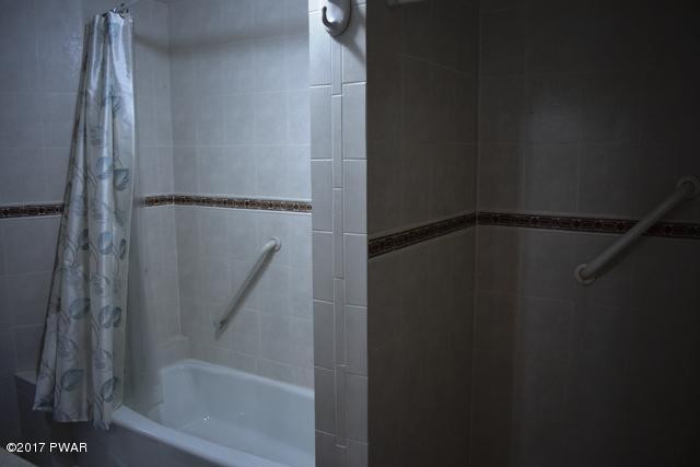 120 Canterbury Road Bushkill, PA 18324 - Photo 17 of 59 master bath again