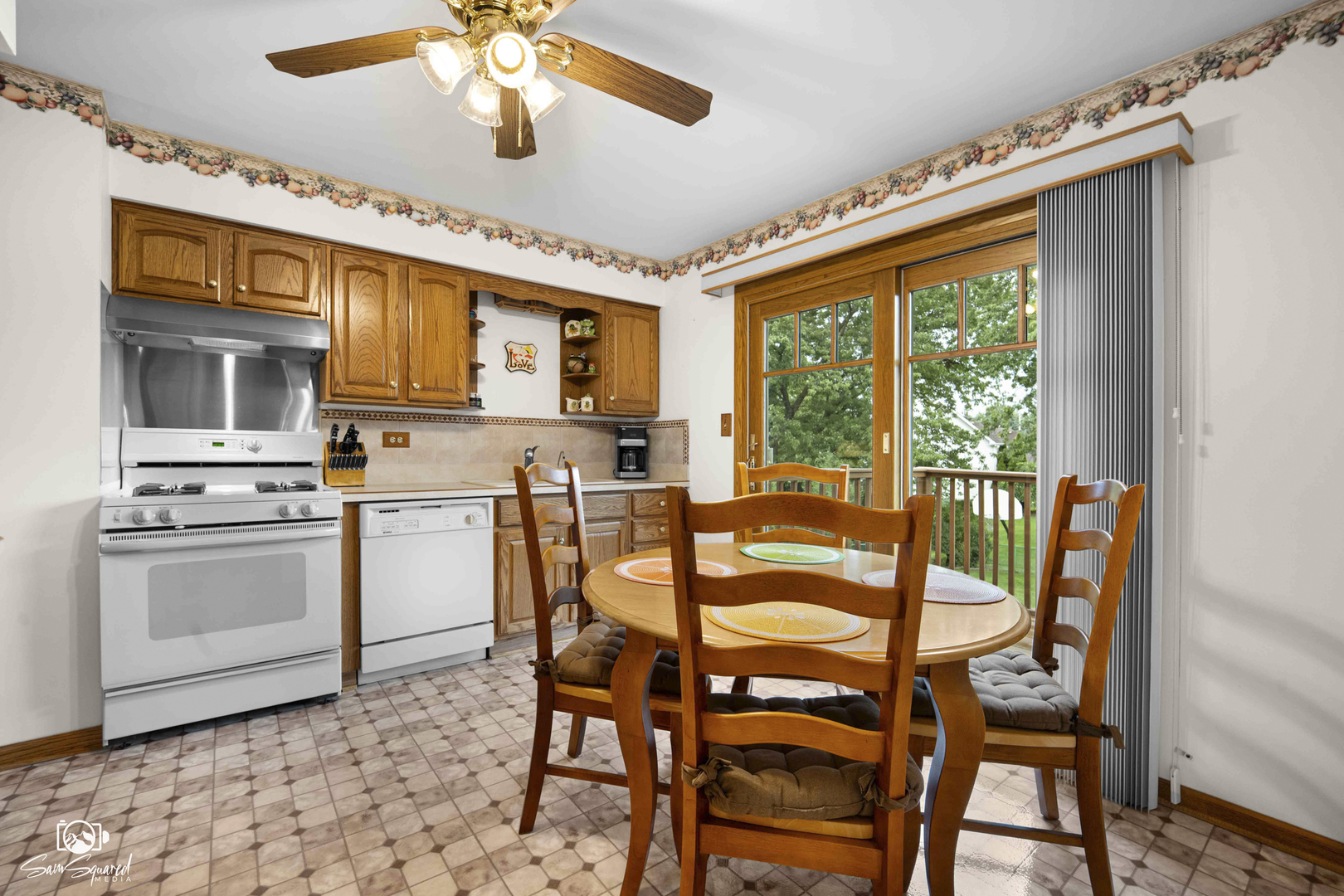 635 North Rumple Lane Addison, IL 60101 - Photo 8 of 32 Gallery Image 8