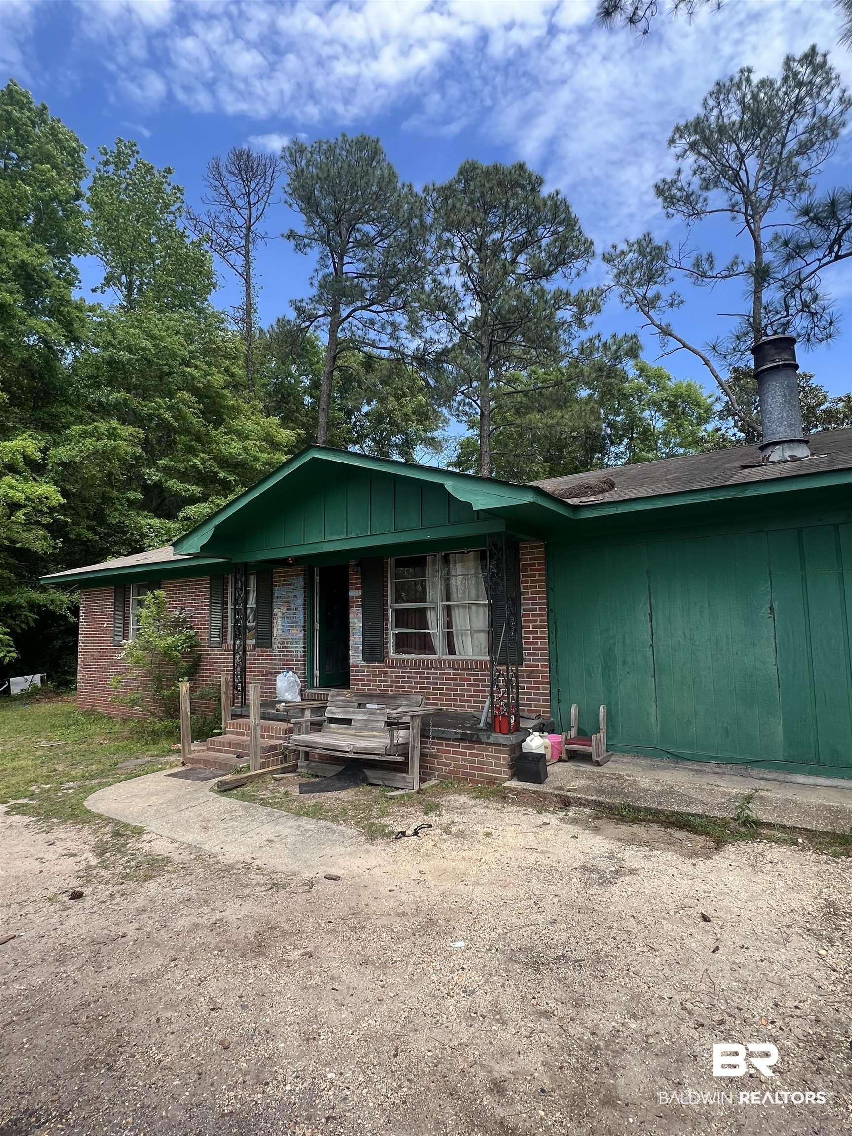 91 Crestview Avenue Monroeville, AL 36460 - Photo 1 of 4