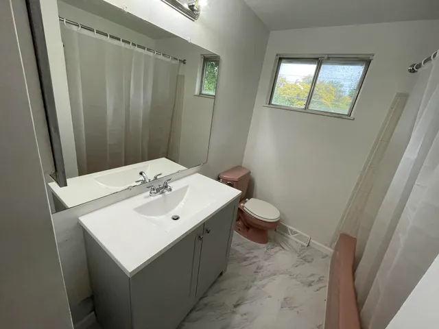 $1,200 | 6907 Parkbelt Drive, Flint, MI 48505