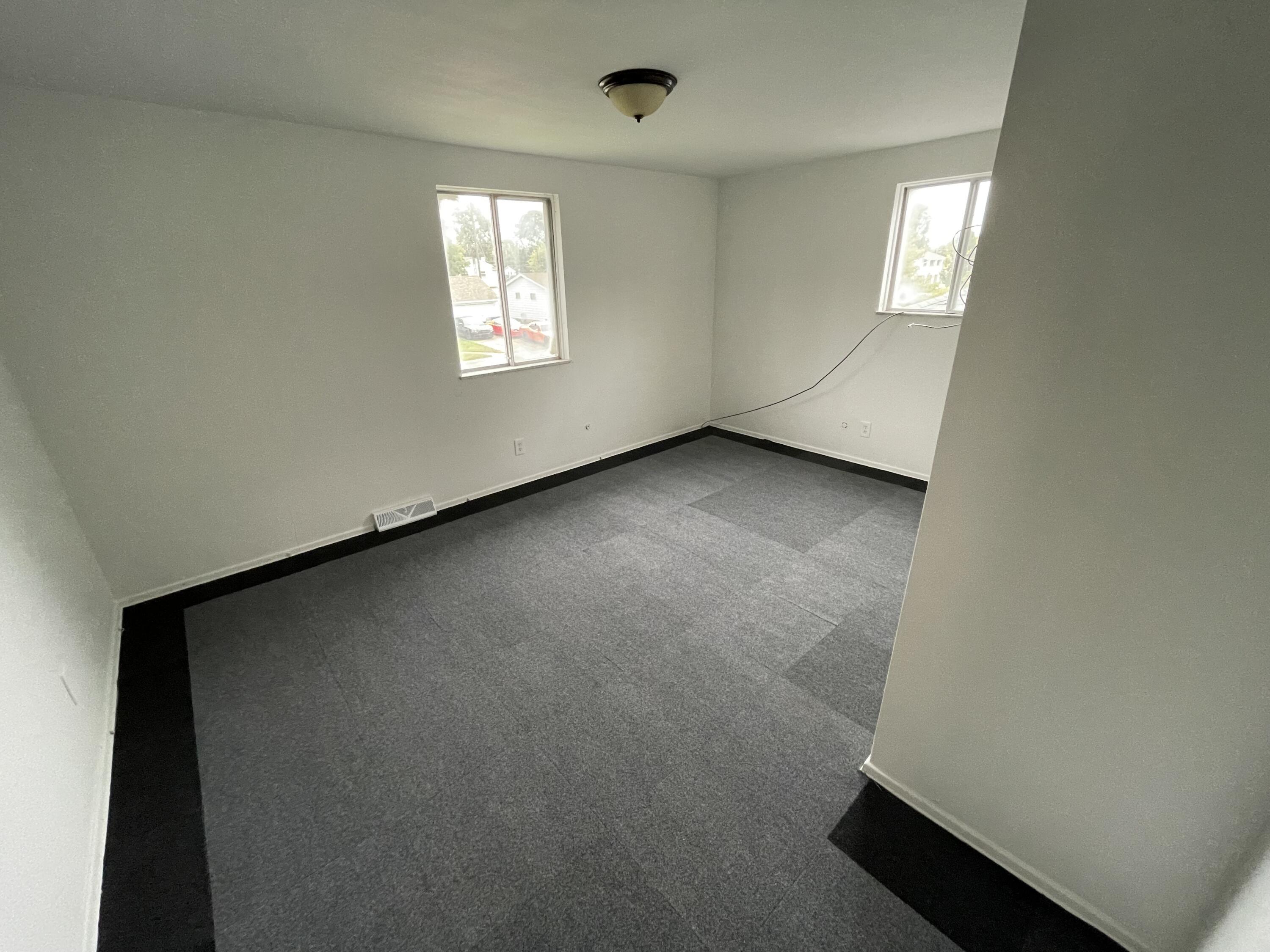 6907 Parkbelt Drive Flint, MI 48505 - Photo 6 of 11 IMG_7128