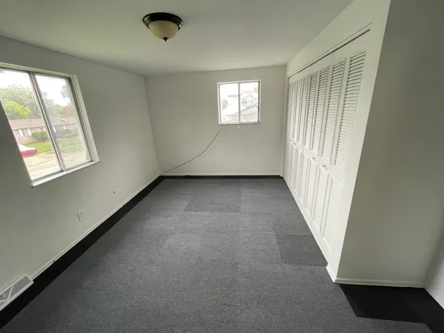 $1,200 | 6907 Parkbelt Drive, Flint, MI 48505