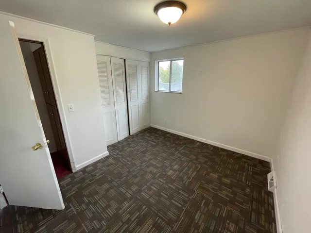 $1,200 | 6907 Parkbelt Drive, Flint, MI 48505