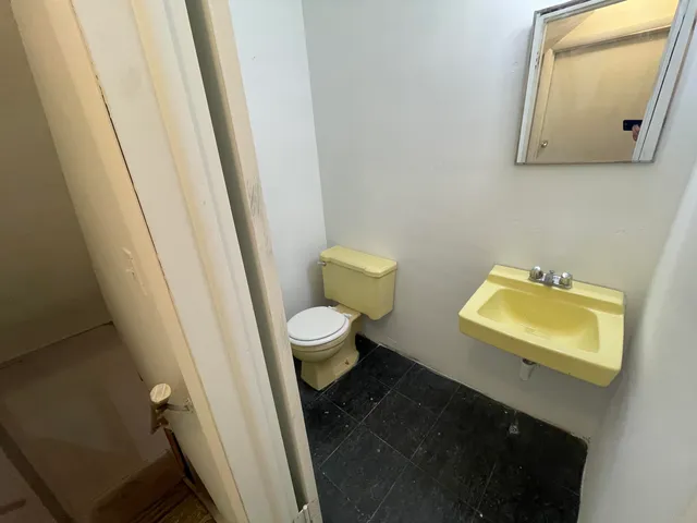 $1,200 | 6907 Parkbelt Drive, Flint, MI 48505