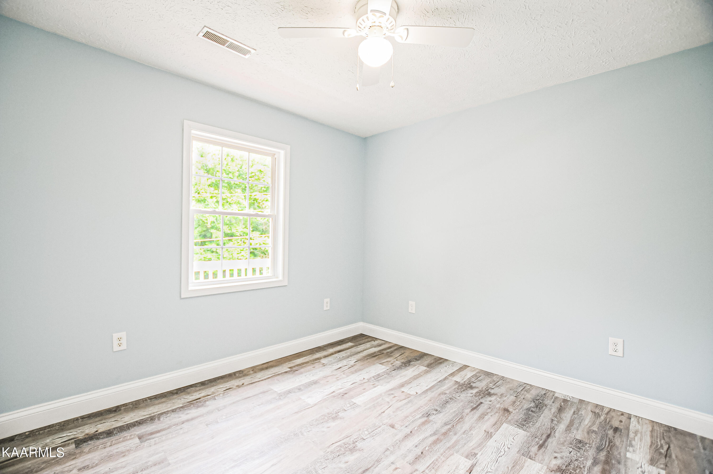 668 Ridge Road Caryville, TN 37714 - Photo 25 of 43 DSC_8868
