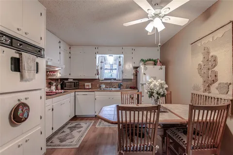 $325,000 | 12805 Bob Johnson Lane, Manchaca, TX 78652