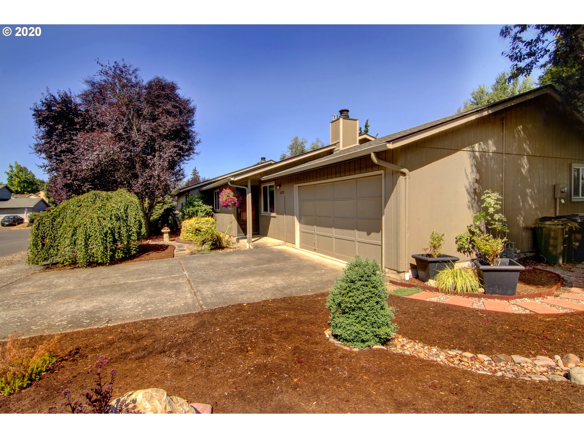 6870 D Street Springfield, OR 97478 - Photo 1 of 22