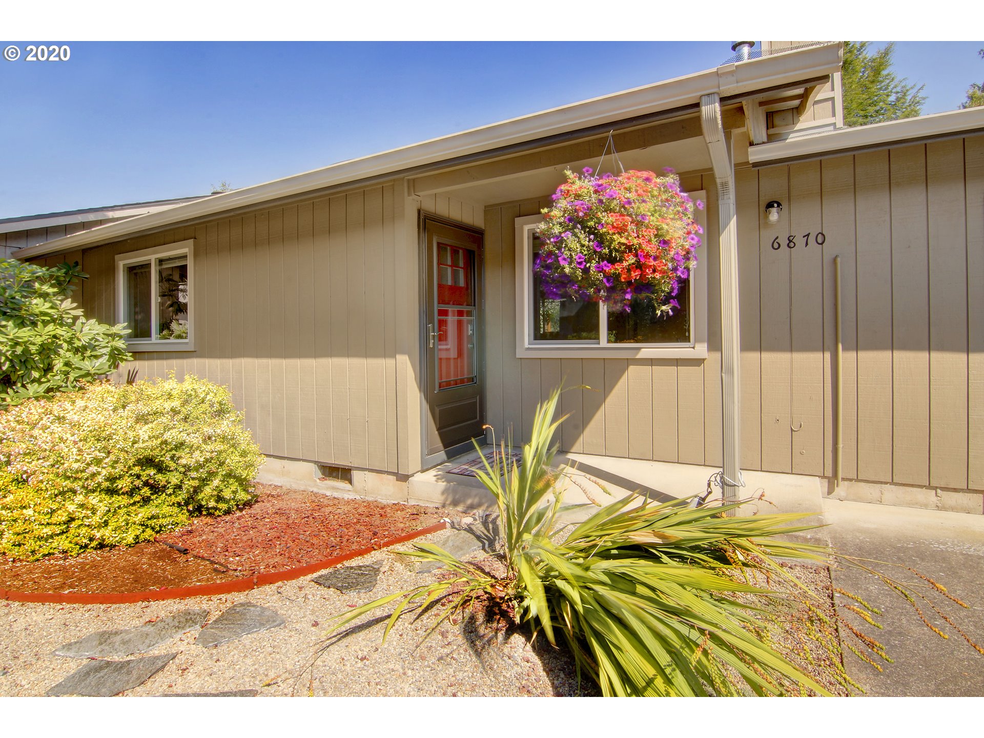 6870 D Street Springfield, OR 97478 - Photo 4 of 22
