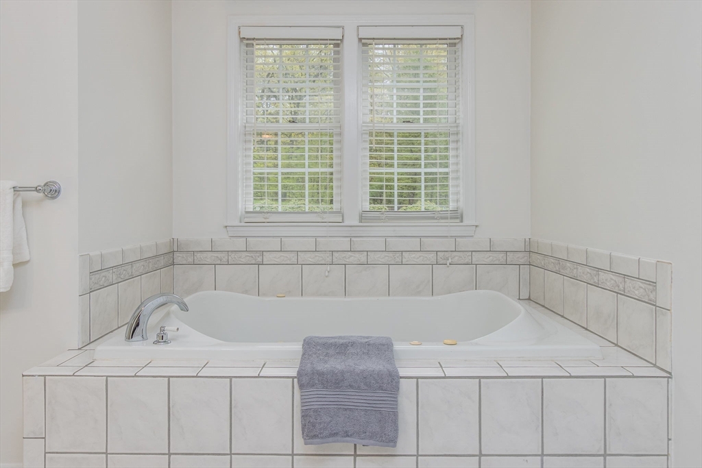 100 Overlook Drive Groton, MA 01450 - Photo 18 of 42