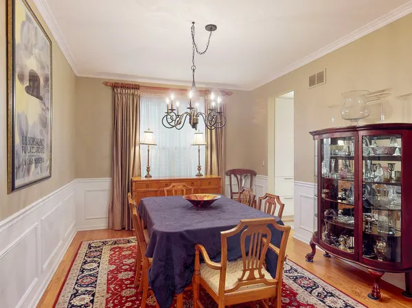 $550,000 | 2948 Adamson Drive, Geneva, IL 60134