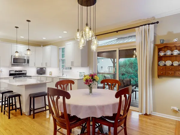 $550,000 | 2948 Adamson Drive, Geneva, IL 60134