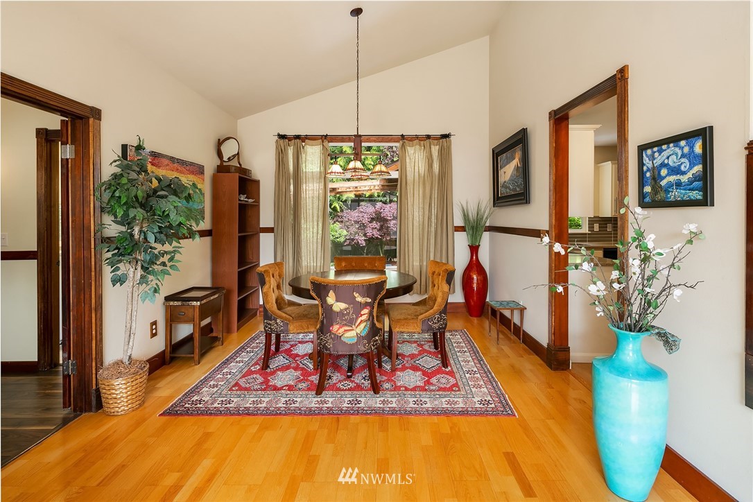 21326 Damson Road Bothell, WA 98021 - Photo 6 of 25