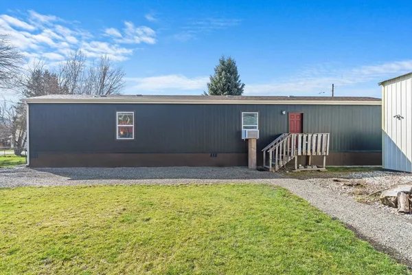 $295,000 | 112 Blackwell Street, Ione, WA 99139