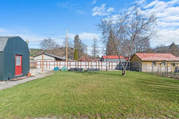 $295,000 | 112 Blackwell Street, Ione, WA 99139