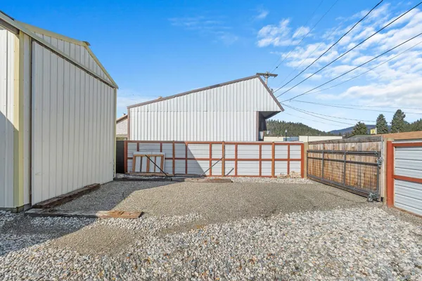 $295,000 | 112 Blackwell Street, Ione, WA 99139