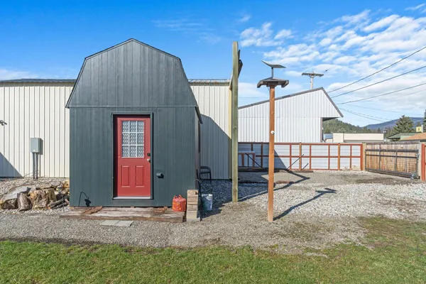 $295,000 | 112 Blackwell Street, Ione, WA 99139