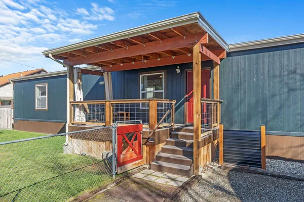 $295,000 | 112 Blackwell Street, Ione, WA 99139