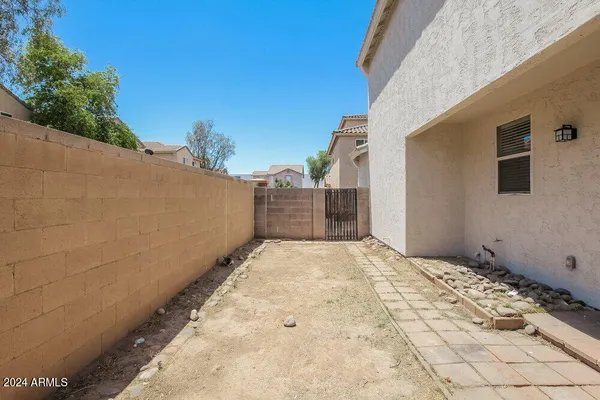 $1,890 | 6609 West Monroe Street, Phoenix, AZ 85043