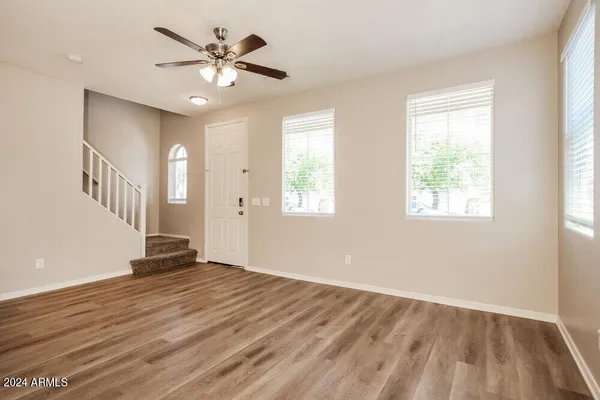 $1,890 | 6609 West Monroe Street, Phoenix, AZ 85043