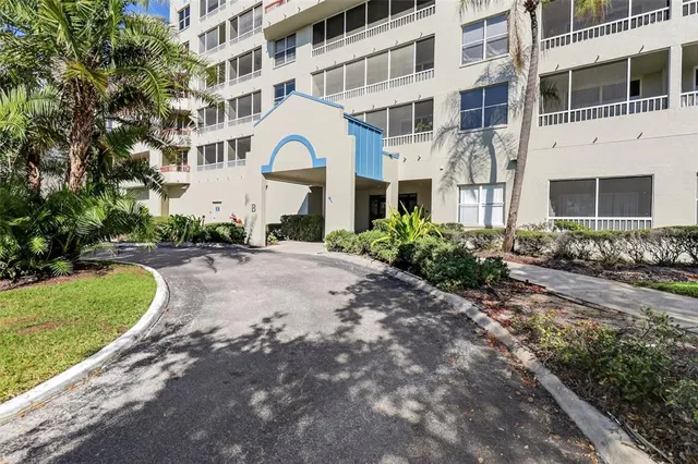 $139,900 | 2333 Feather Sound Drive, Unit B107, Clearwater, FL 33762