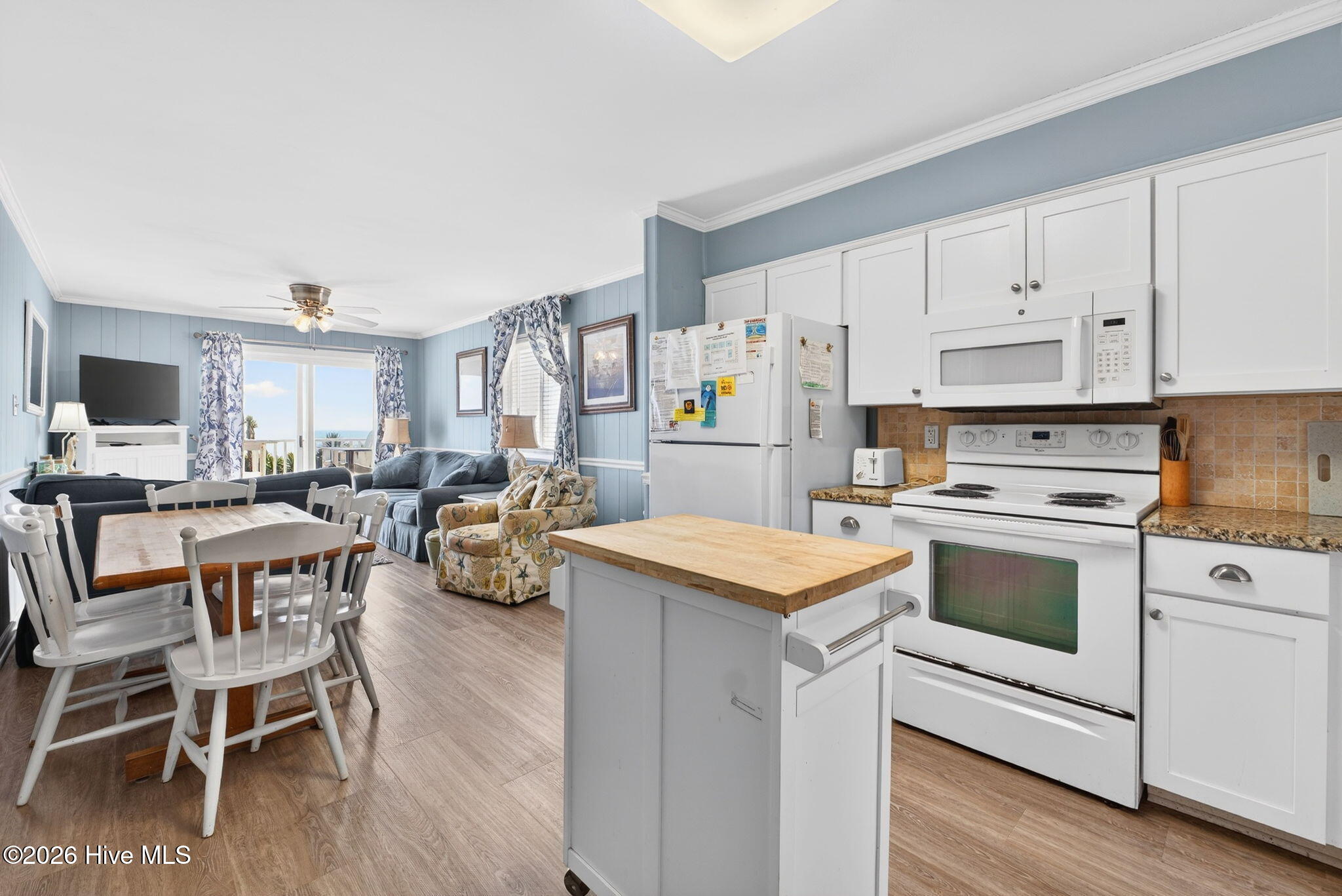 305 West First Street, Unit C2 Ocean Isle Beach, NC 28469 - Photo 4 of 47 KahunaPhoto.com-6