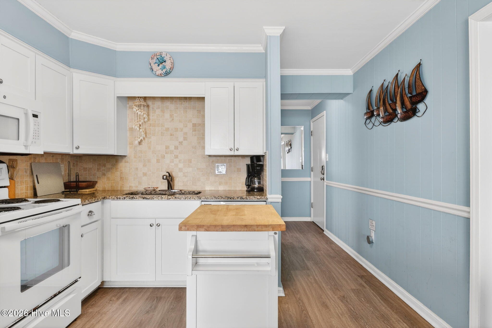 305 West First Street, Unit C2 Ocean Isle Beach, NC 28469 - Photo 6 of 47 KahunaPhoto.com-8