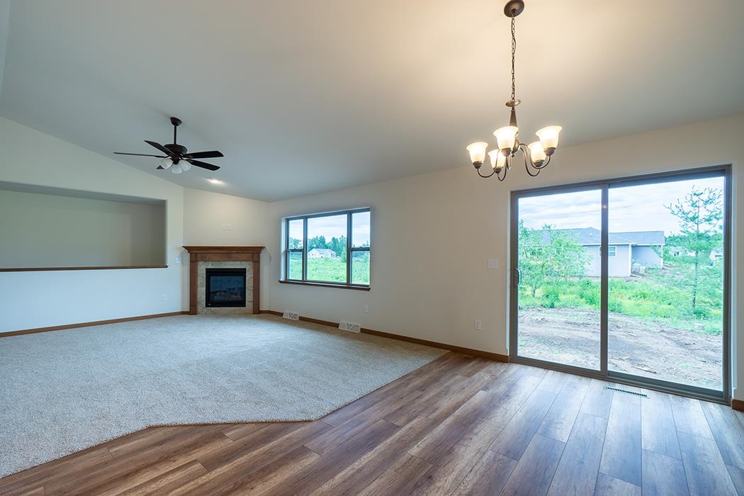 5589 Forest Creek Road, Unit FO26 Stevens Point, WI 54482 - Photo 10 of 32
