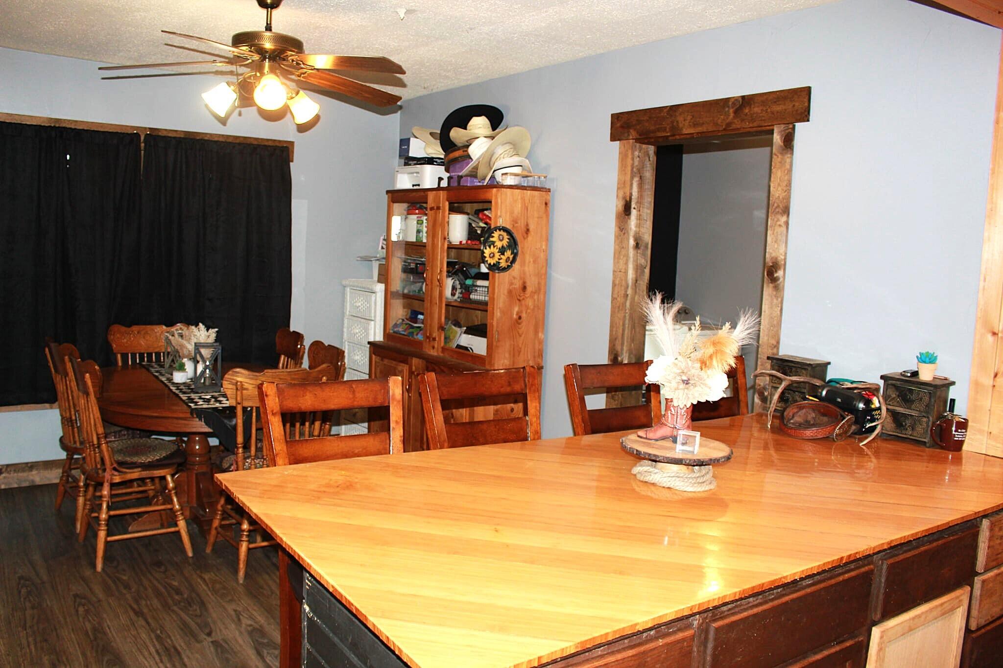 12409 Bellevue Road Battle Creek, MI 49014 - Photo 11 of 42 dining room