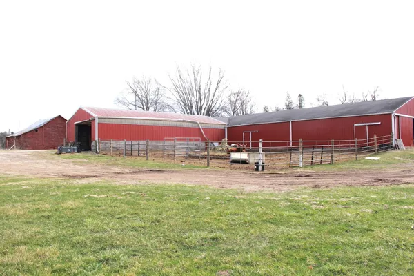 $490,000 | 12409 Bellevue Road, Battle Creek, MI 49014