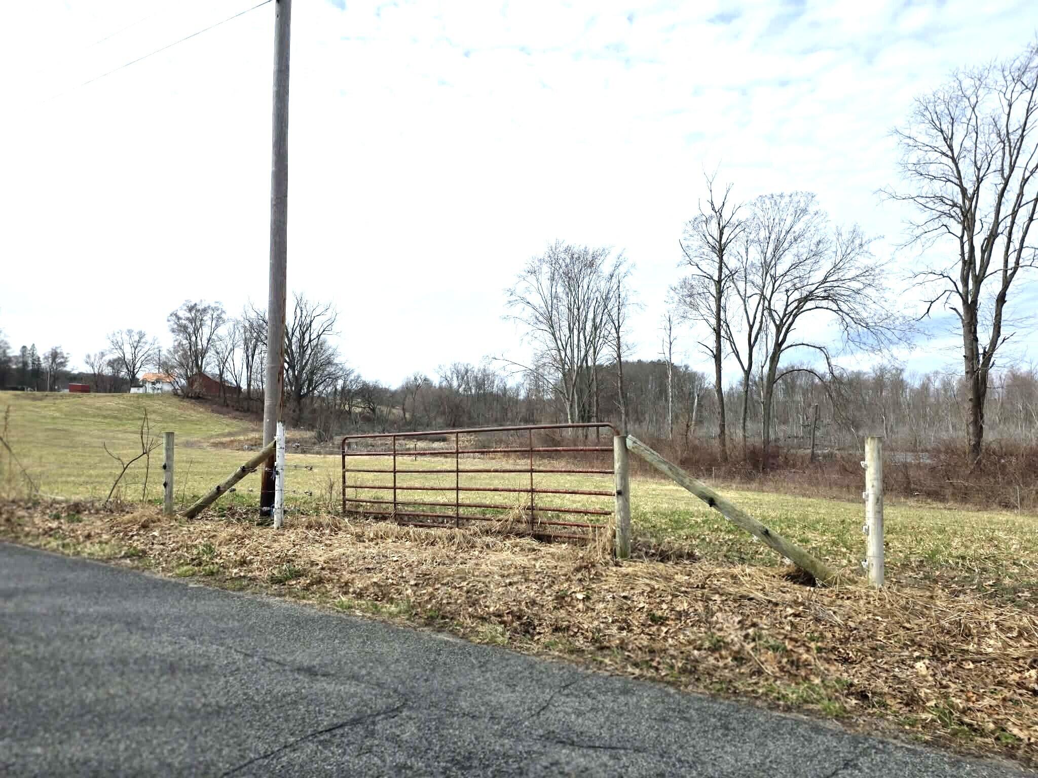 12409 Bellevue Road Battle Creek, MI 49014 - Photo 32 of 42 entrance from 12 1/2 Mile Rd