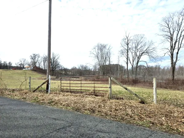 $490,000 | 12409 Bellevue Road, Battle Creek, MI 49014