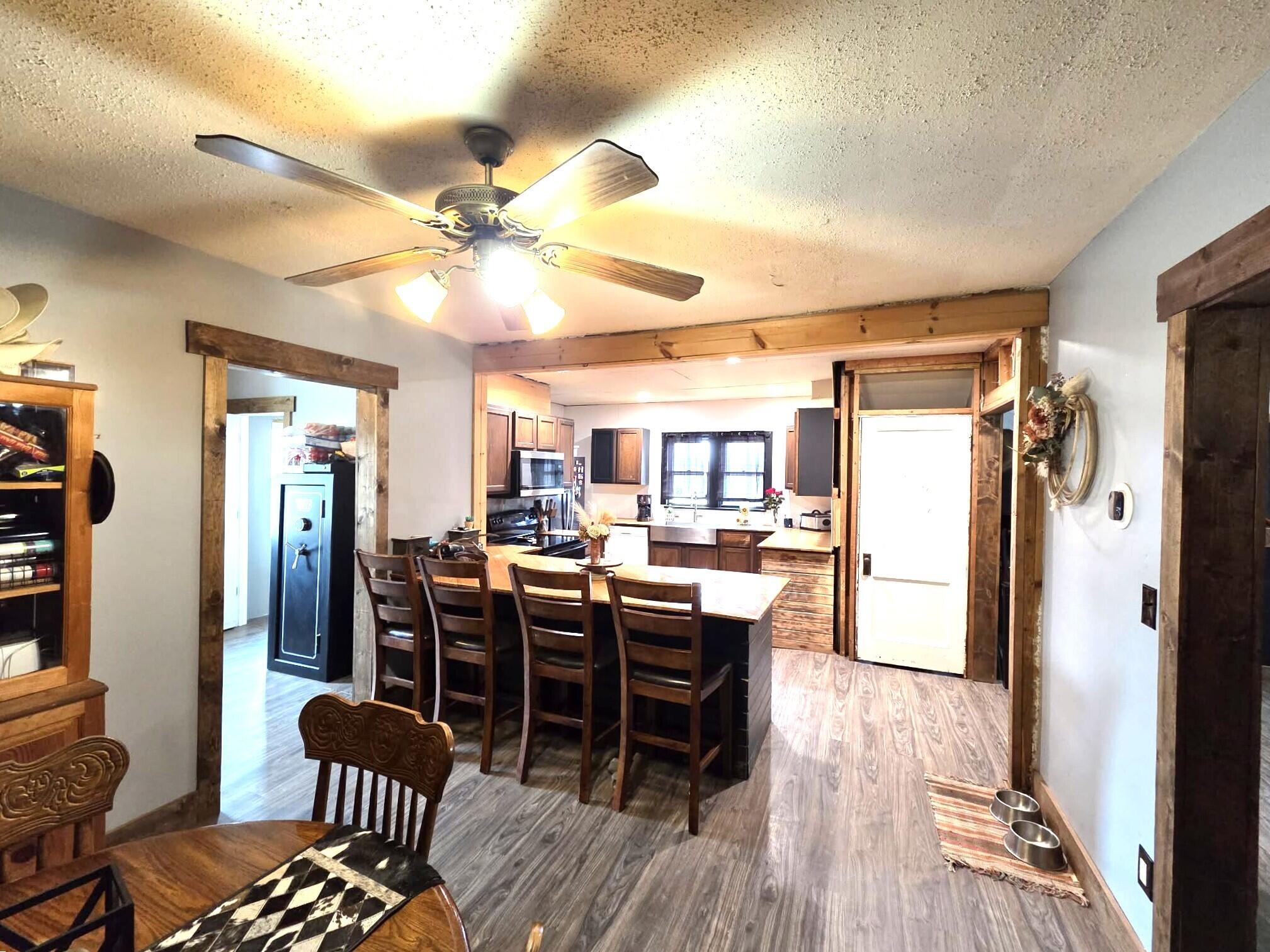12409 Bellevue Road Battle Creek, MI 49014 - Photo 7 of 42 dining room and kitchen