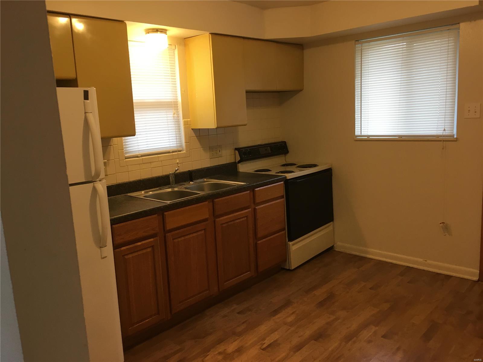 8000 Mathilda Avenue St. Louis, MO 63123 - Photo 8 of 32 Gallery Image 8
