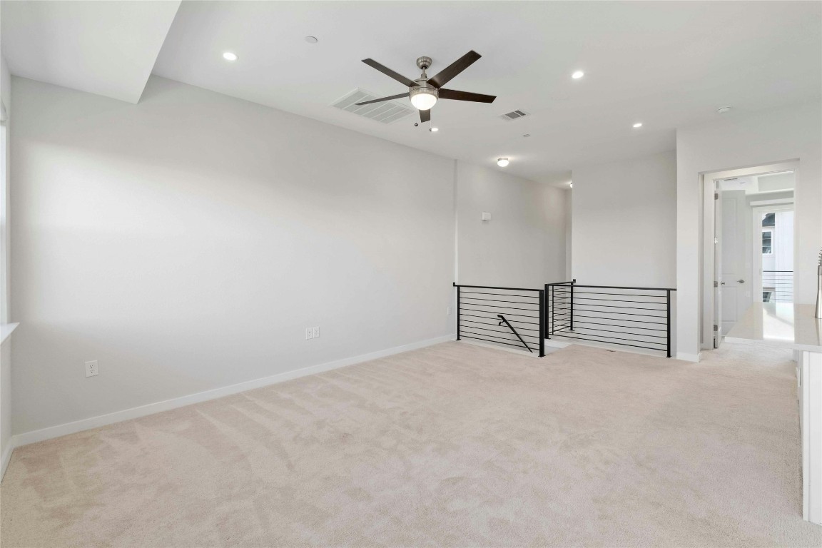 12001 Vista Parke Drive, Unit 702 Austin, TX 78726 - Photo 12 of 33 en view of an empty room