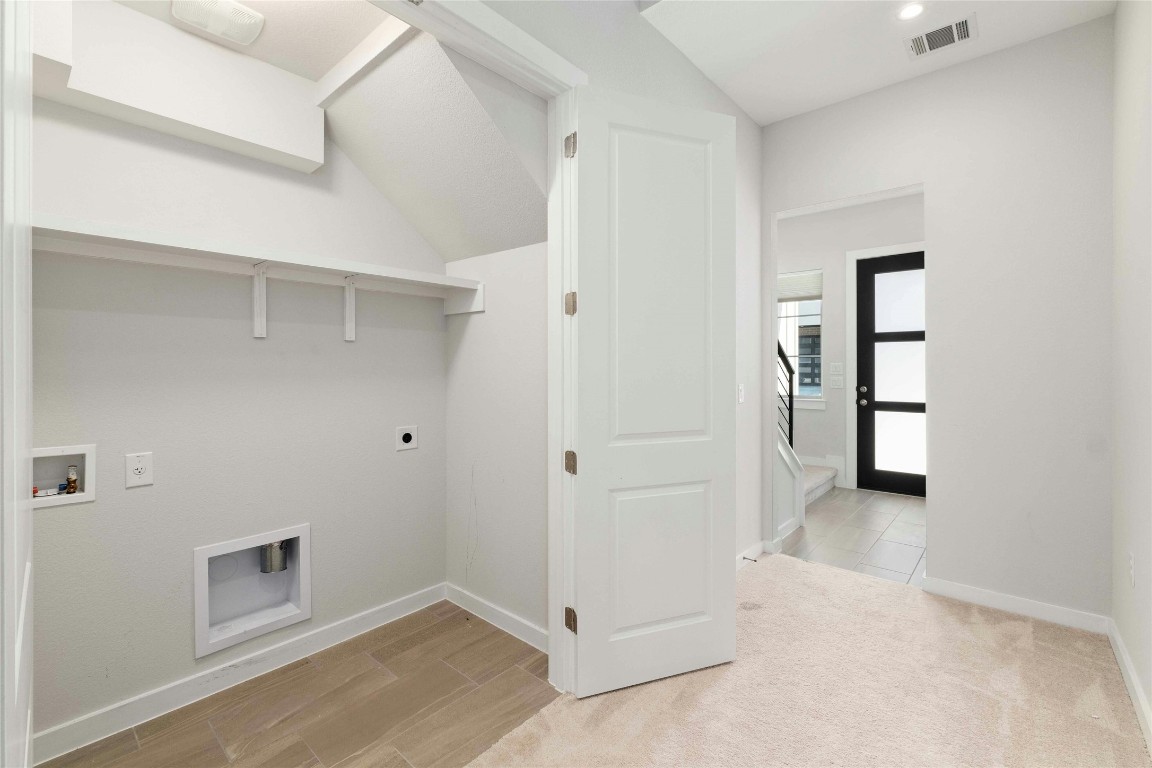 12001 Vista Parke Drive, Unit 702 Austin, TX 78726 - Photo 25 of 33 an empty room with windows