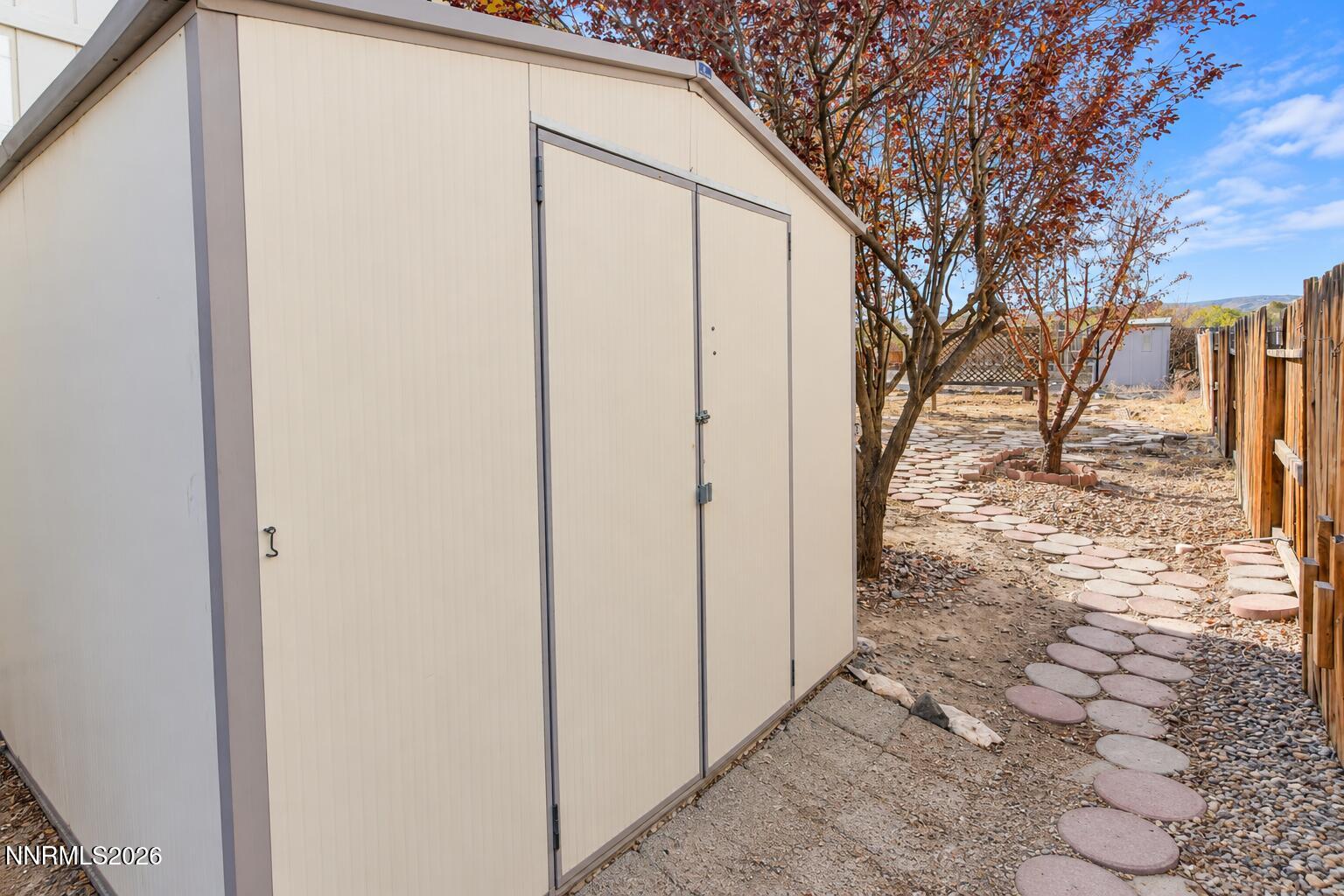 610 Tamsen Road Fernley, NV 89408 - Photo 24 of 28 045