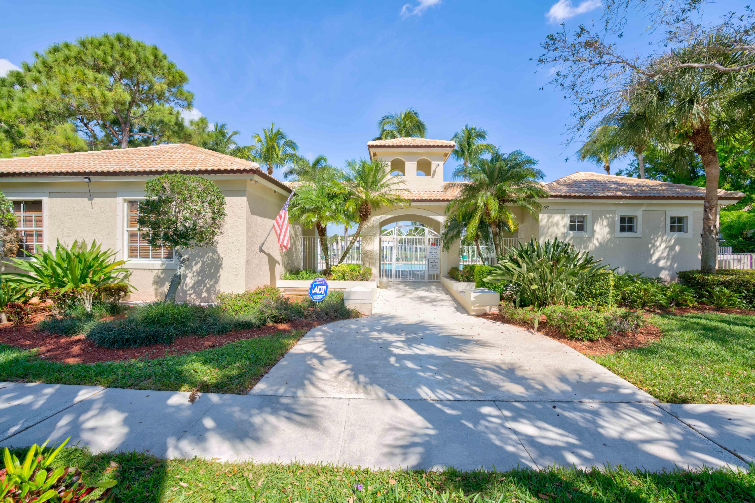 159 Fox Meadow Run Jupiter, FL 33458 - Photo 2 of 37 Clubhouse and Pool